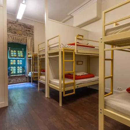 Uppelink Hostal