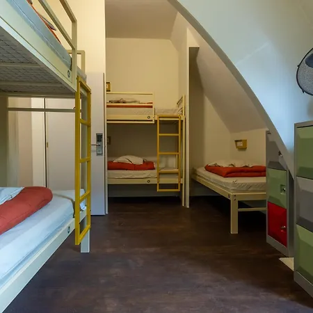 אכסניה Uppelink *