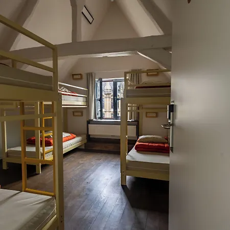 Hostal Uppelink