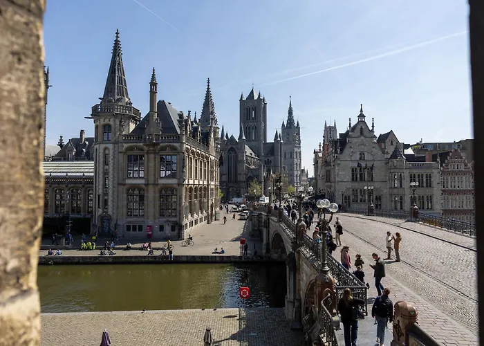 Uppelink بيت شباب