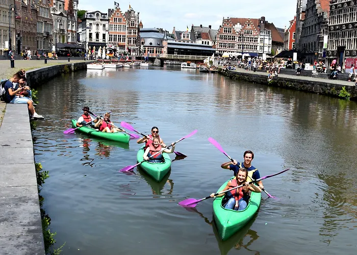 بيت شباب Uppelink *